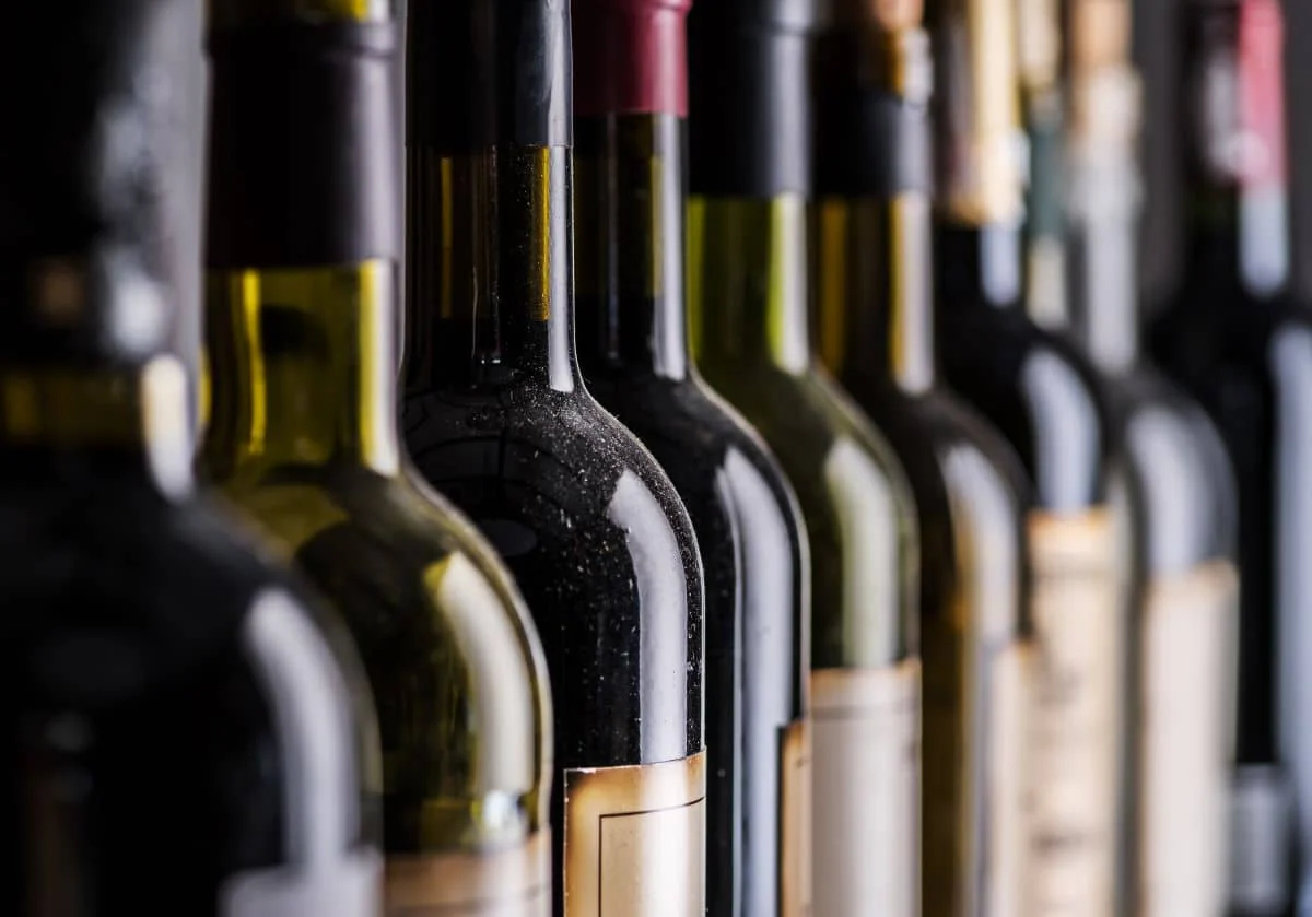 Honde word geleer om slegte wyn uit te ruik