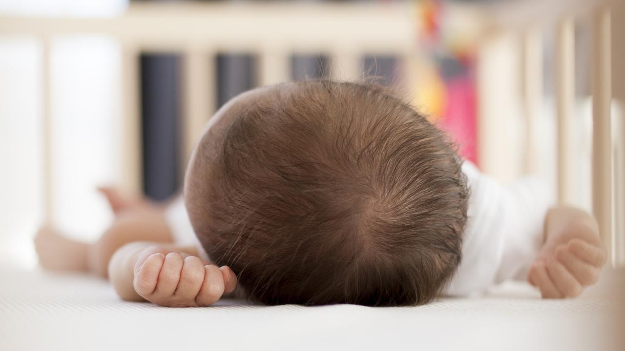 Luister weer na “Gebakte pere”