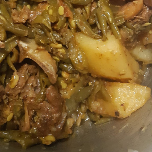 Surita se groenboontjiebredie met ‘n slaai