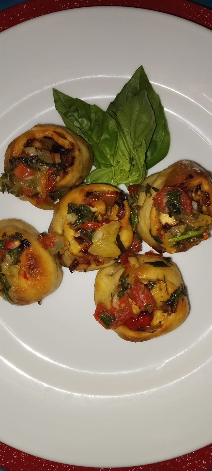 Surita se geurige gebakte hoenderrolletjies