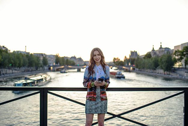 EMILY IN PARIS (Reeks)
